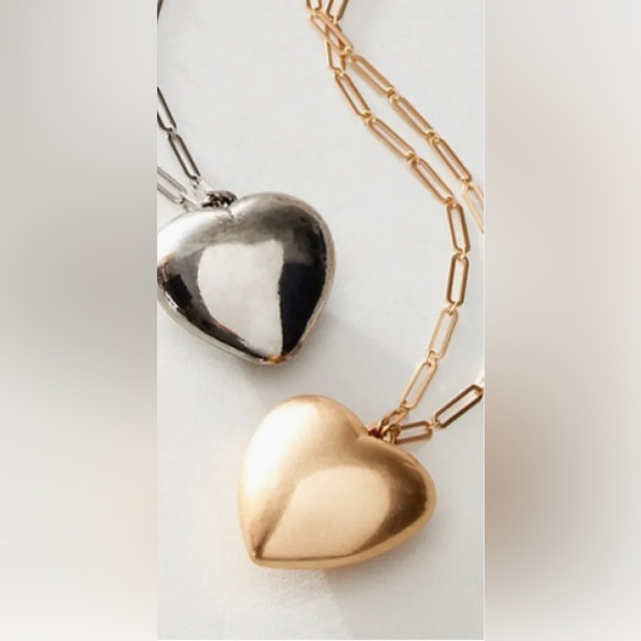 Free People Jewelry - NWT - Free People - Spektor Heart Necklace - Gold